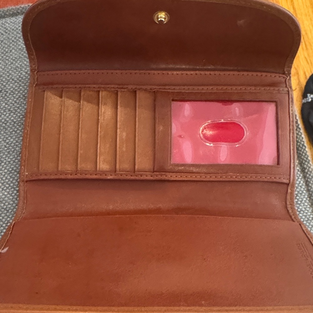 Dooney & Bourke Tan Leather Wallet